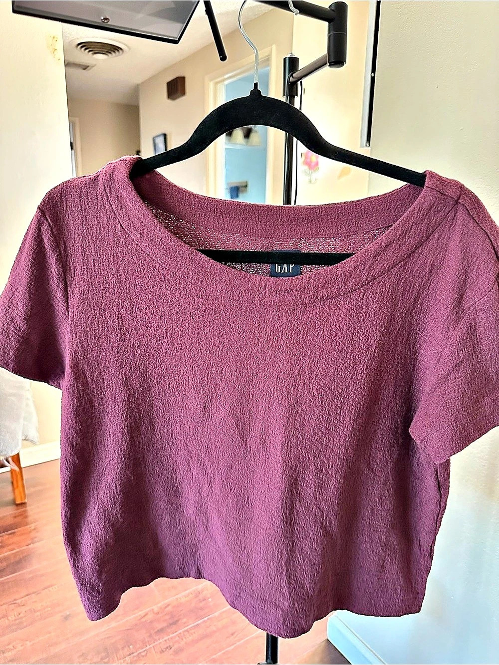 GAP Short Sleeve Top in Purple Size Small